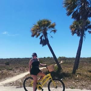 Meet your Posher, Julia